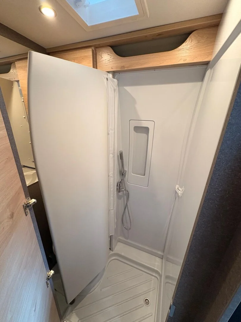 Citroen Dethleffs Globetrail 600 ks – Image 8